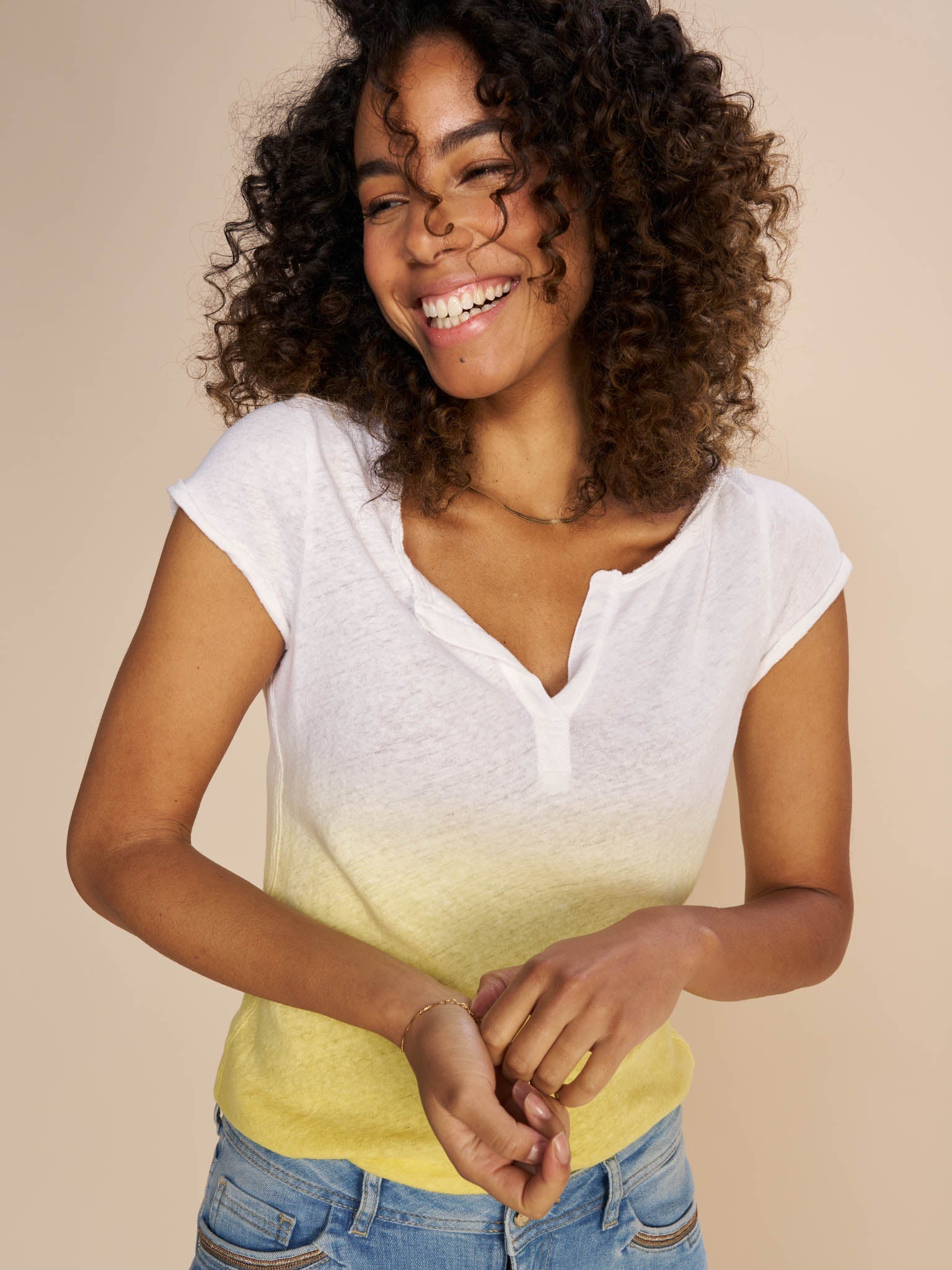 Modelshot / Goldfinch / Detail